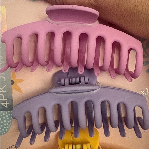 Pastel Claw Clip Set | 4 Pack Large Jaw Hair Clips 🌸💖 - Picture 4 of 4